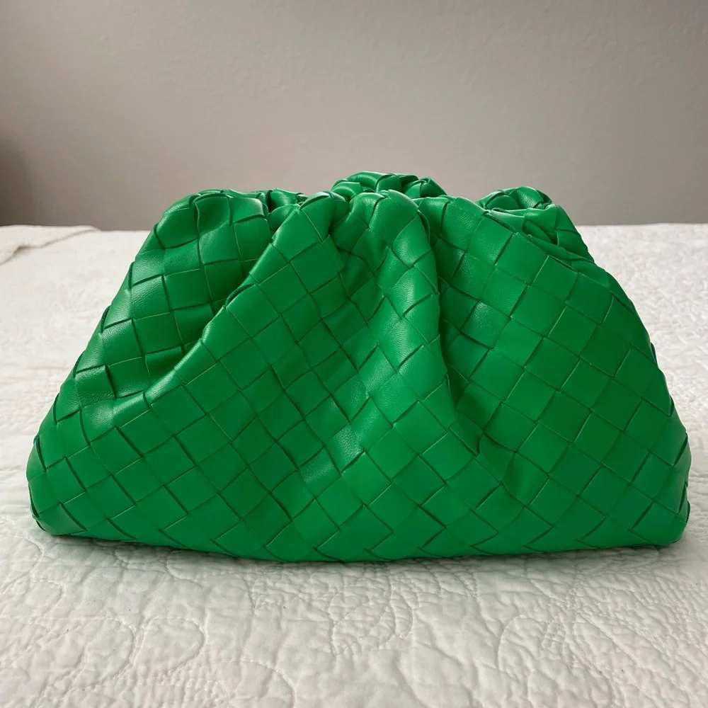 Brand NWT Bottega Veneta Teen Intrecciato Leather Pouch/Clutch in Parakeet Color - Picture 2 of 14